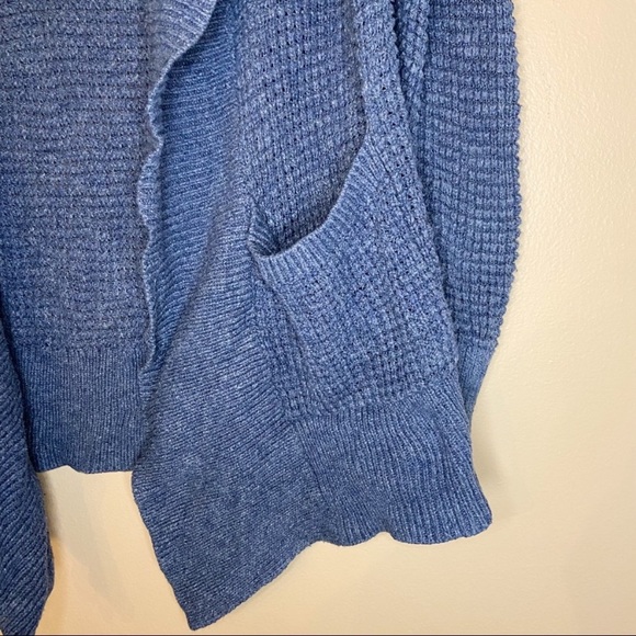 GAP BLUE COZY KNIT SWEATER CARDIGAN - Picture 5 of 5